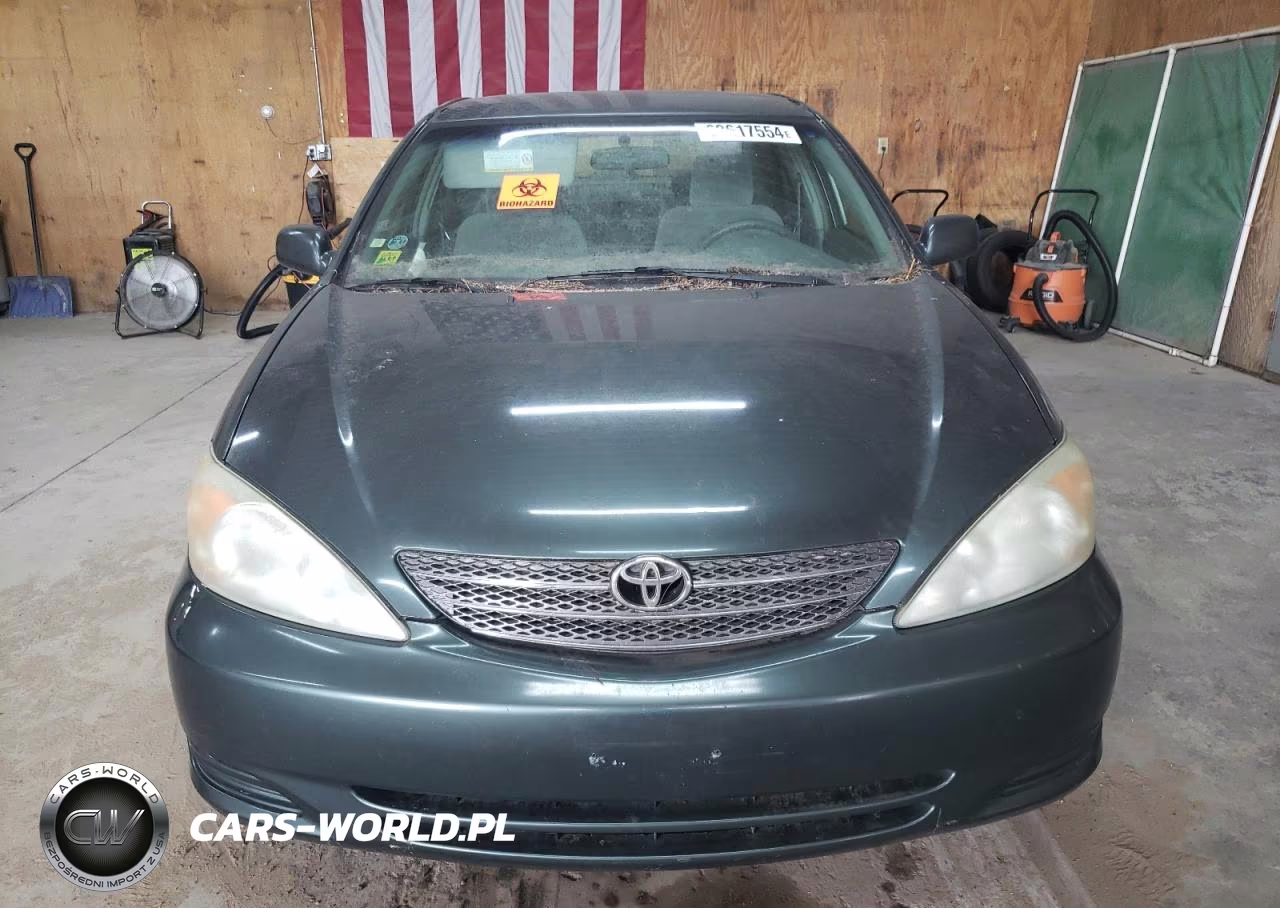 2002 Toyota Camry Le VIN:4T1BE32KX2U541865 - 5