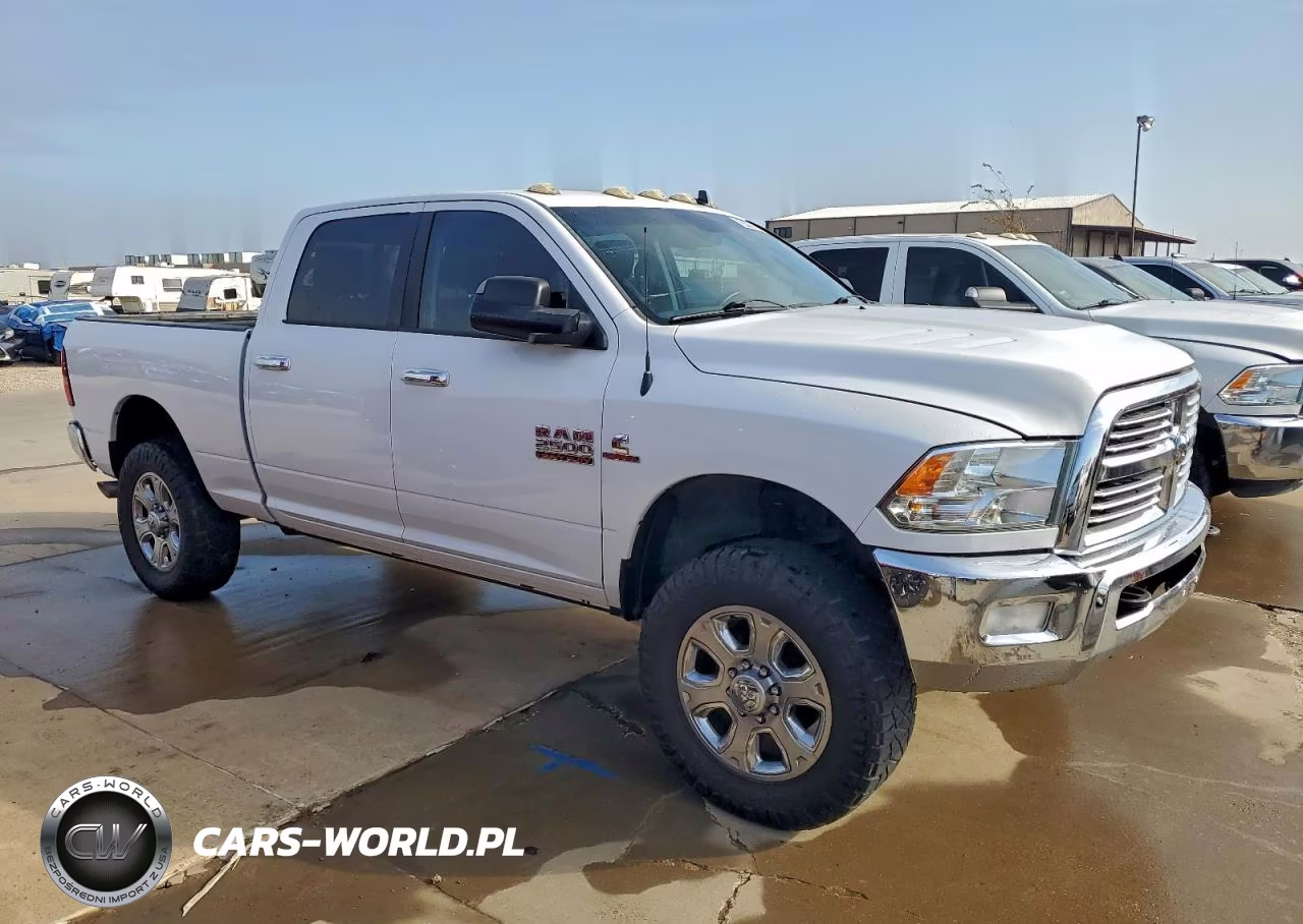 2015 Ram 2500 Slt VIN:3C6UR5DL3FG664734 - 4