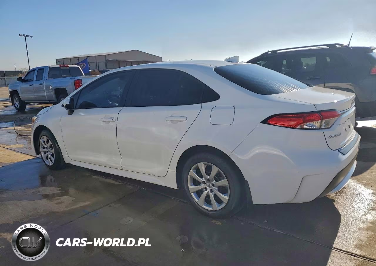 2020 Toyota Corolla Le VIN:5YFEPRAE0LP131911 - 2