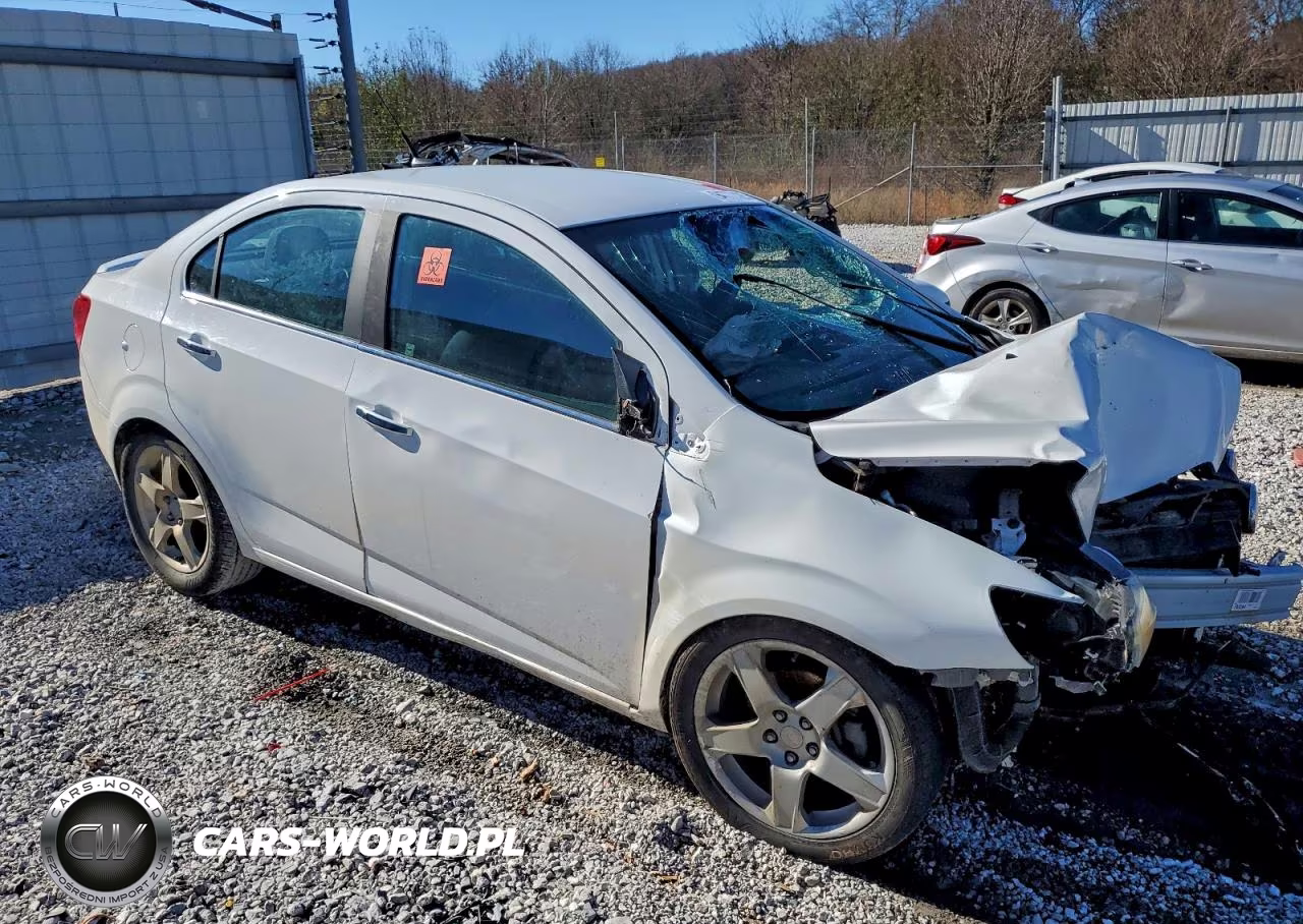 2013 Chevrolet Sonic Ltz VIN:1G1JE5SH0D4158867 - 4