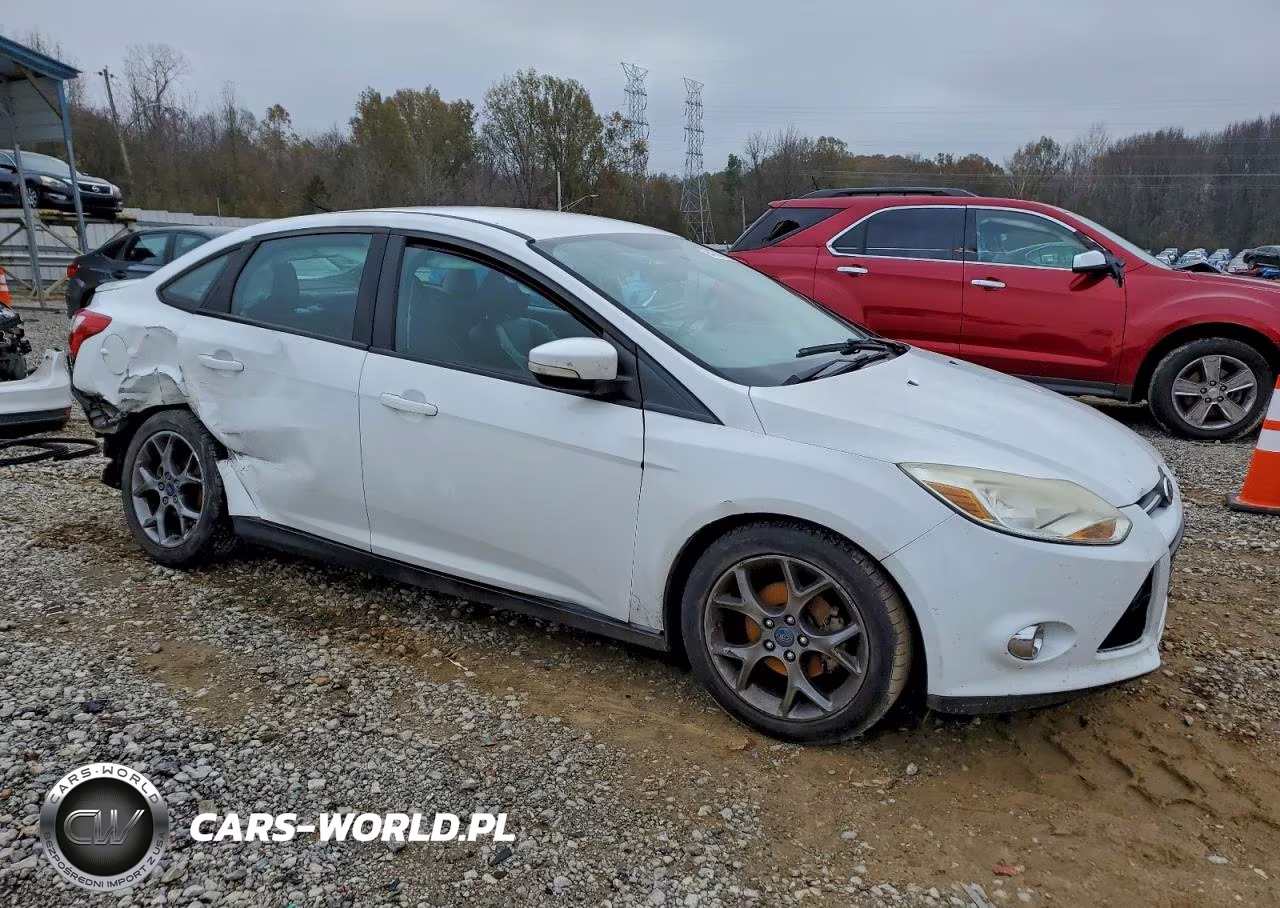 2013 Ford Focus Se VIN:1FADP3F20DL269505 - 4