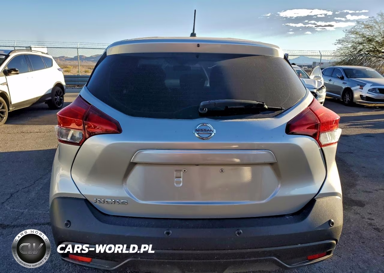 2020 Nissan Kicks S VIN:3N1CP5BV3LL483637 - 6