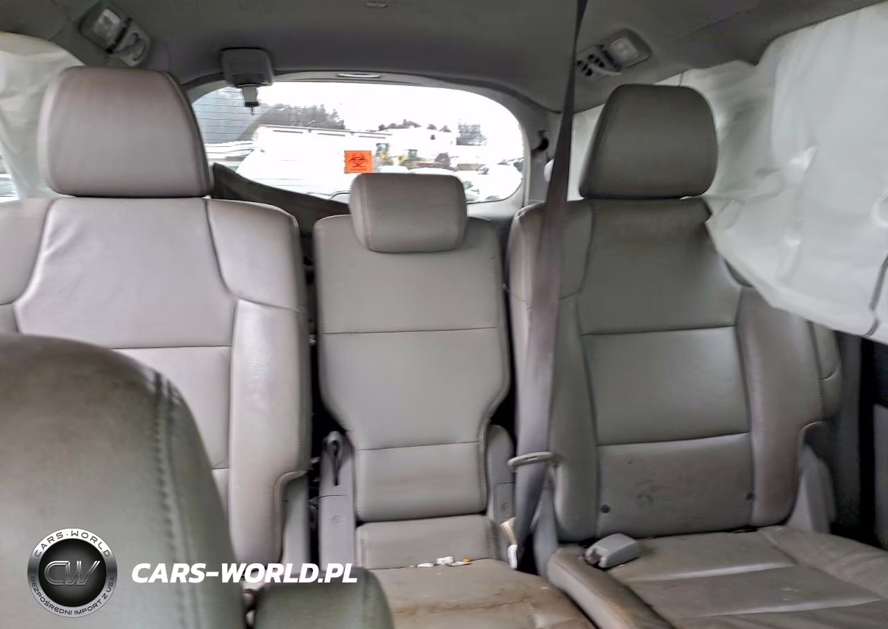 2016 Honda Odyssey Touring VIN:5FNRL5H92GB058492 - 10