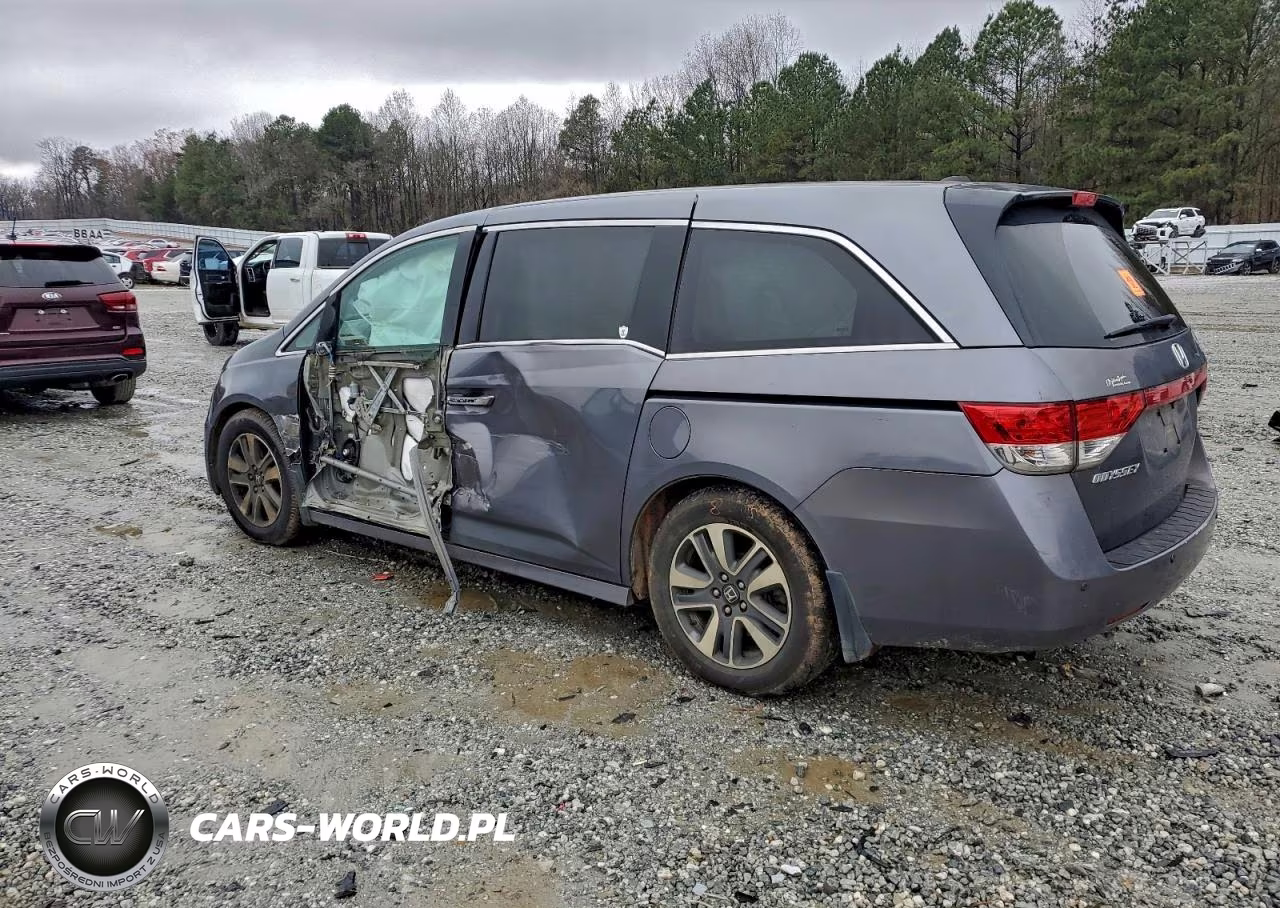 2016 Honda Odyssey Touring VIN:5FNRL5H92GB058492 - 2