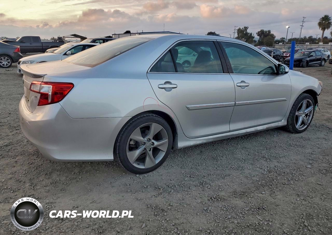 2014 Toyota Camry VIN:4T1BF1FKXEU759062 - 3