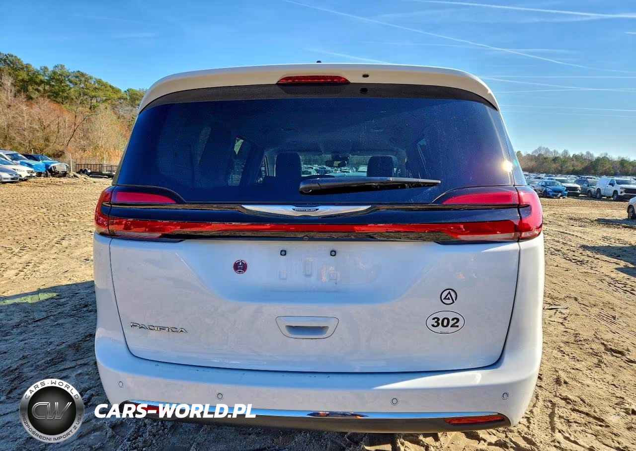 2024 Chrysler Pacifica Touring L VIN:2C4RC1BG7RR189747 - 6