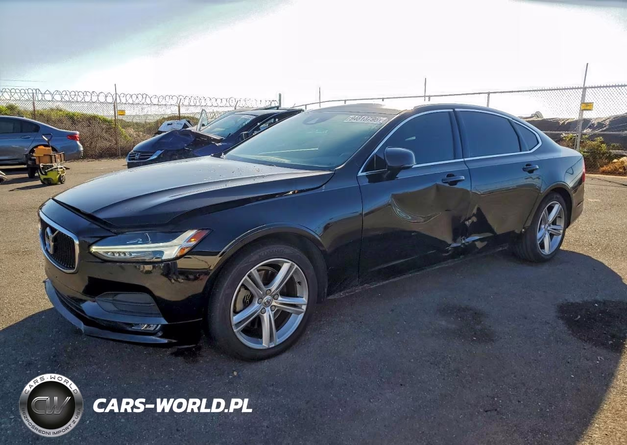 2019 Volvo S90 T5 Momentum