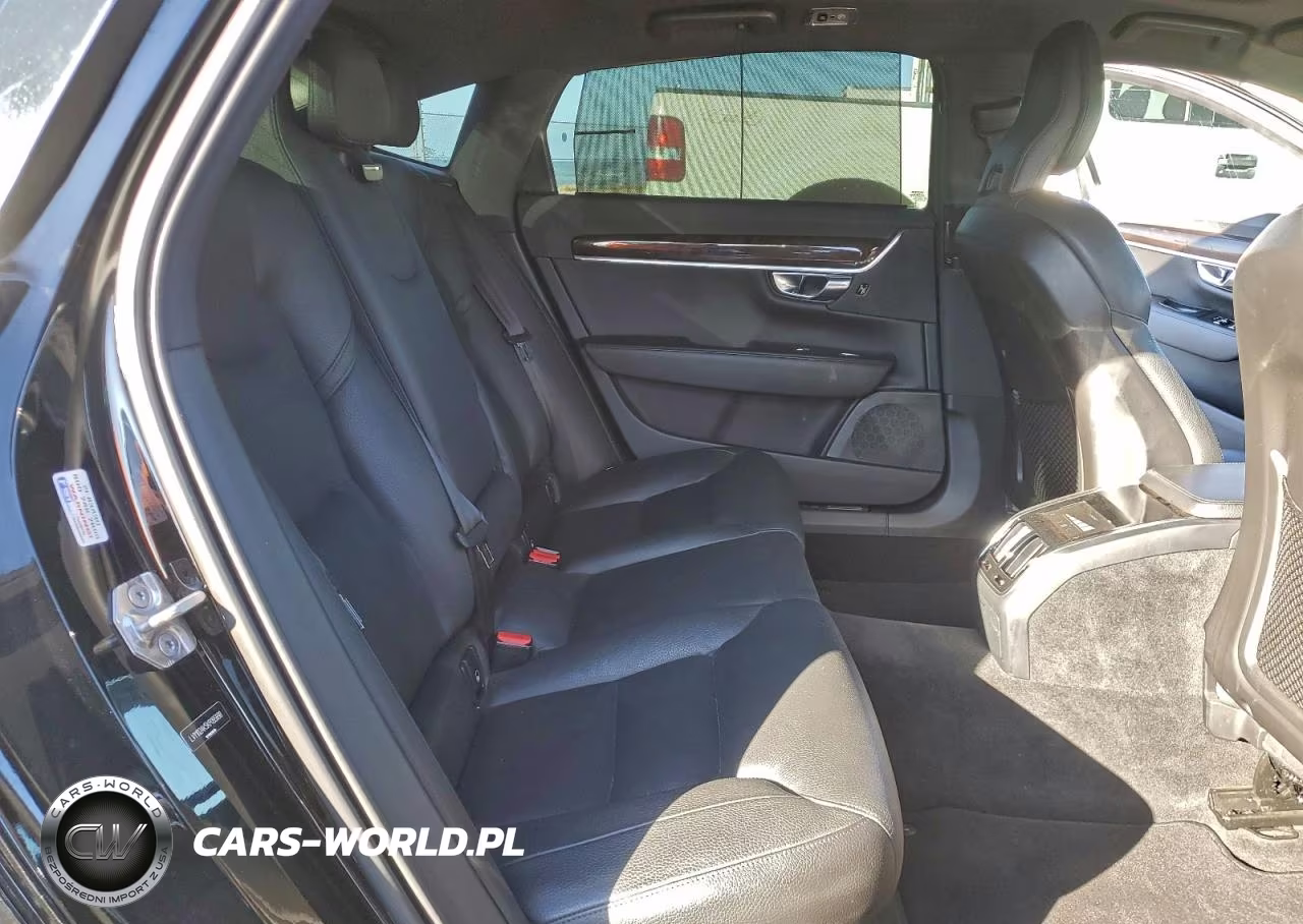 2019 Volvo S90 T5 Momentum VIN:LVY102AK5KP095898 - 10