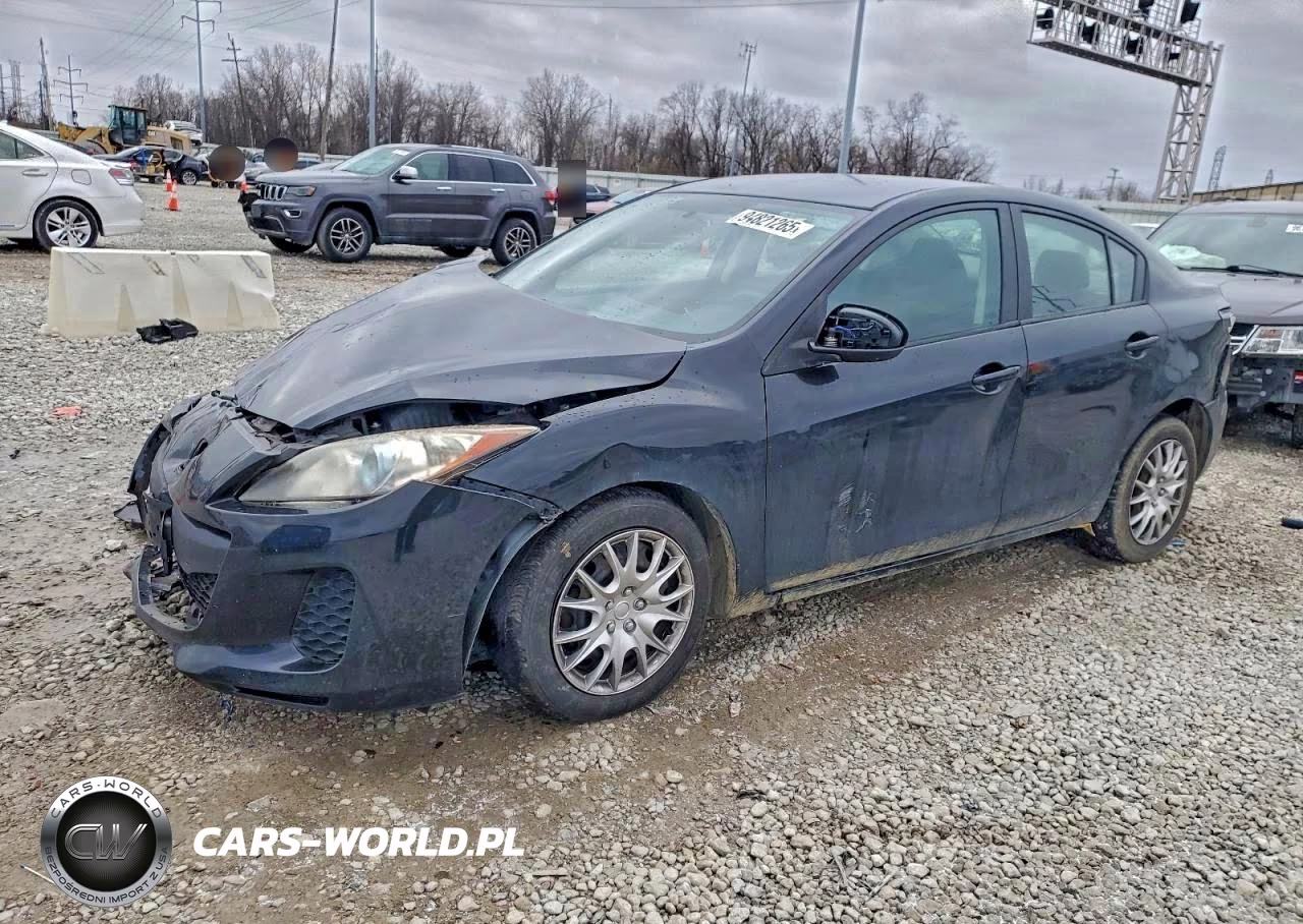 2013 Mazda 3 I
