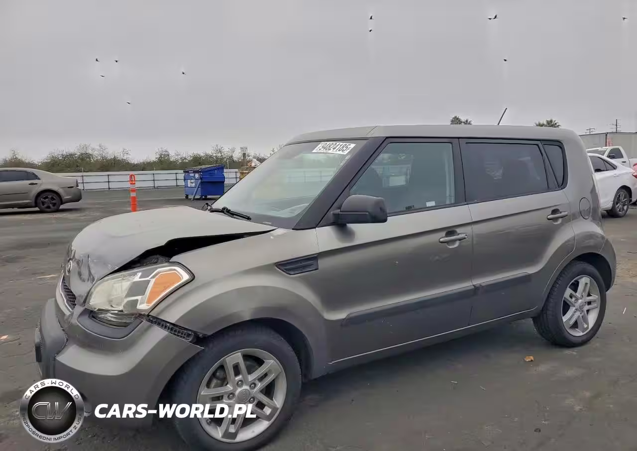 2011 Kia Soul +