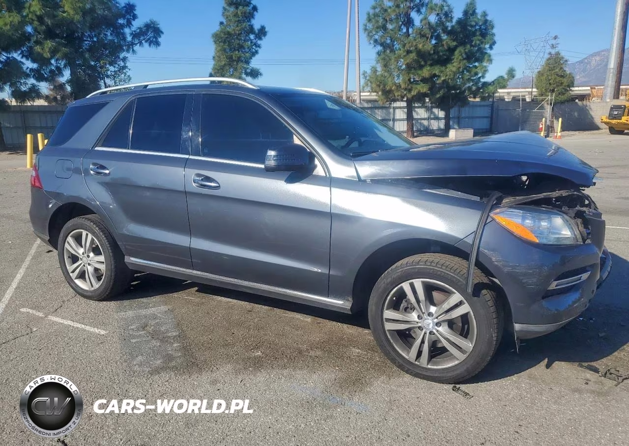 2015 Mercedes-Benz Ml 350 VIN:4JGDA5JB9FA518943 - 4