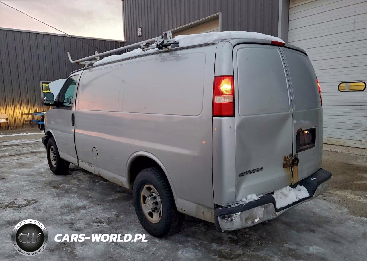 2008 Chevrolet Express G3500 Utility - Service Van VIN:1GCHG35C181169856 - 2