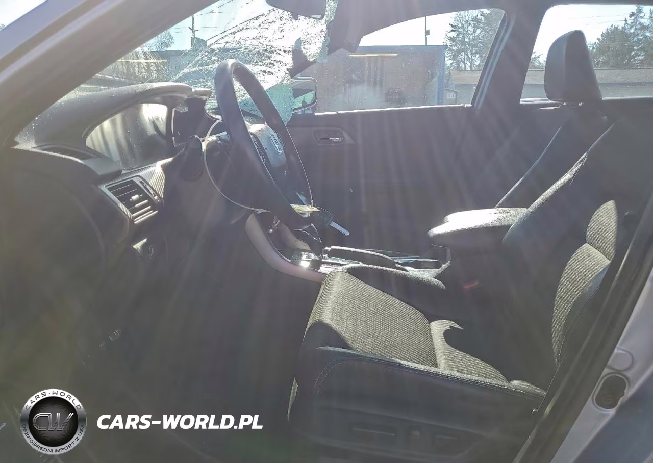 2017 Honda Accord Sport VIN:1HGCR2F59HA302685 - 7