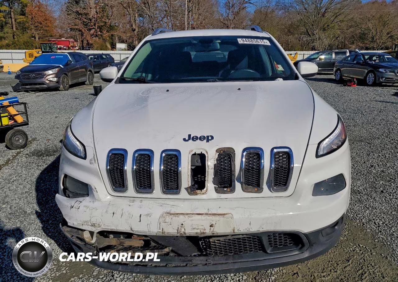 2014 Jeep Cherokee Latitude VIN:1C4PJMCB4EW310284 - 5