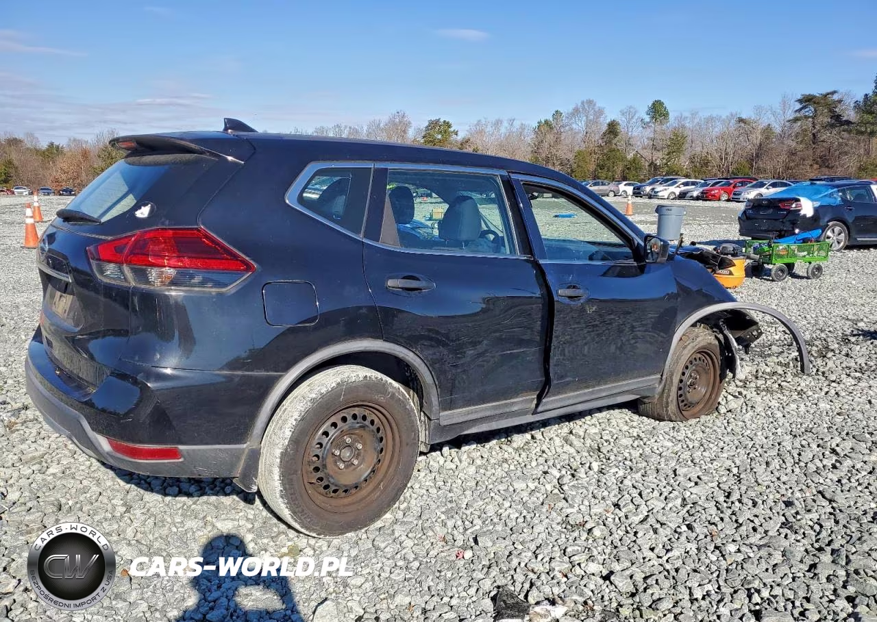 2017 Nissan Rogue S VIN:KNMAT2MT6HP613724 - 3