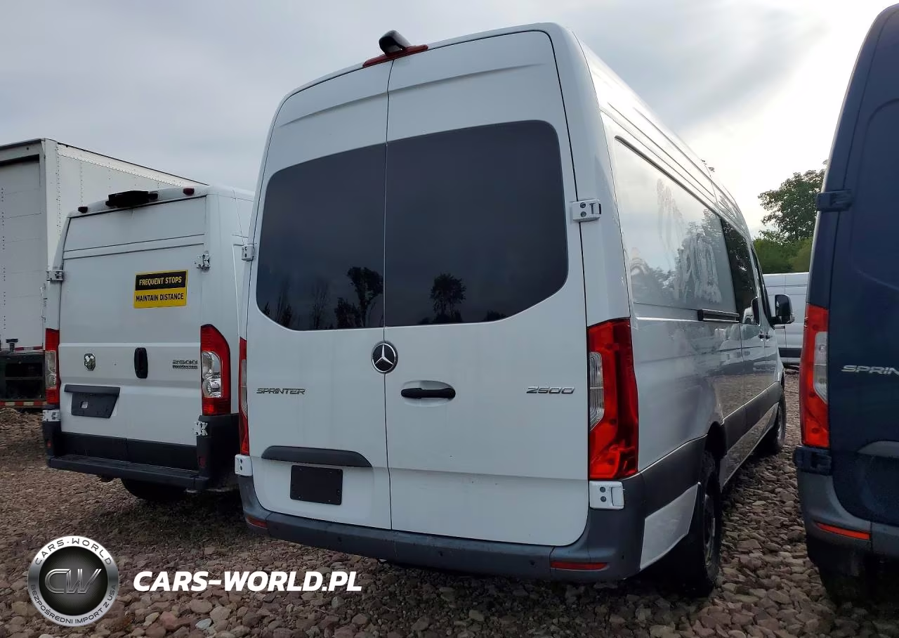 2024 Mercedes Benz Sprinter 2500 Van VIN:W1W4NCHY4RT194093 - 3