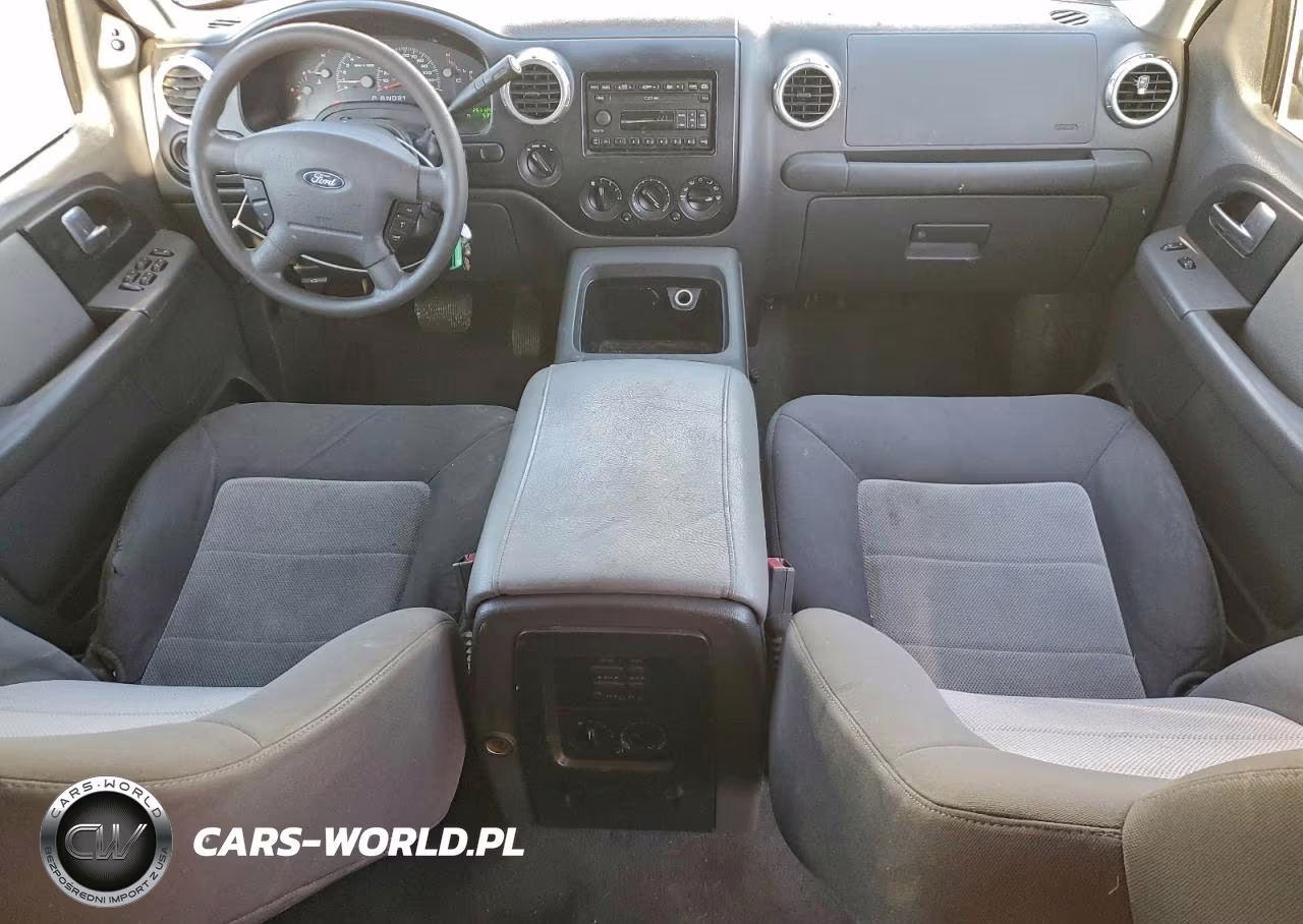 2003 Ford Expedition Xlt VIN:1FMFU16L73LC15704 - 8