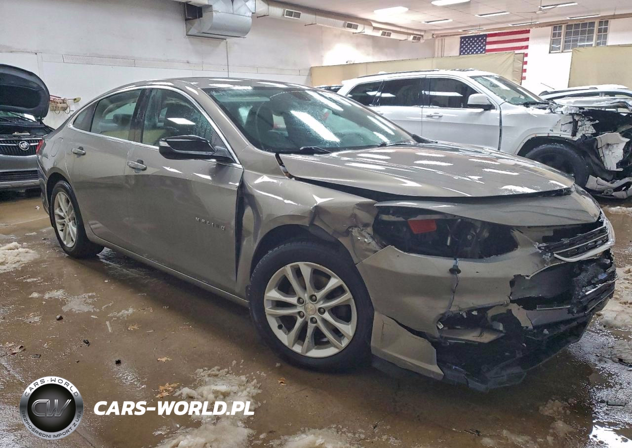 2017 Chevrolet Malibu Lt VIN:1G1ZE5ST3HF164731 - 4