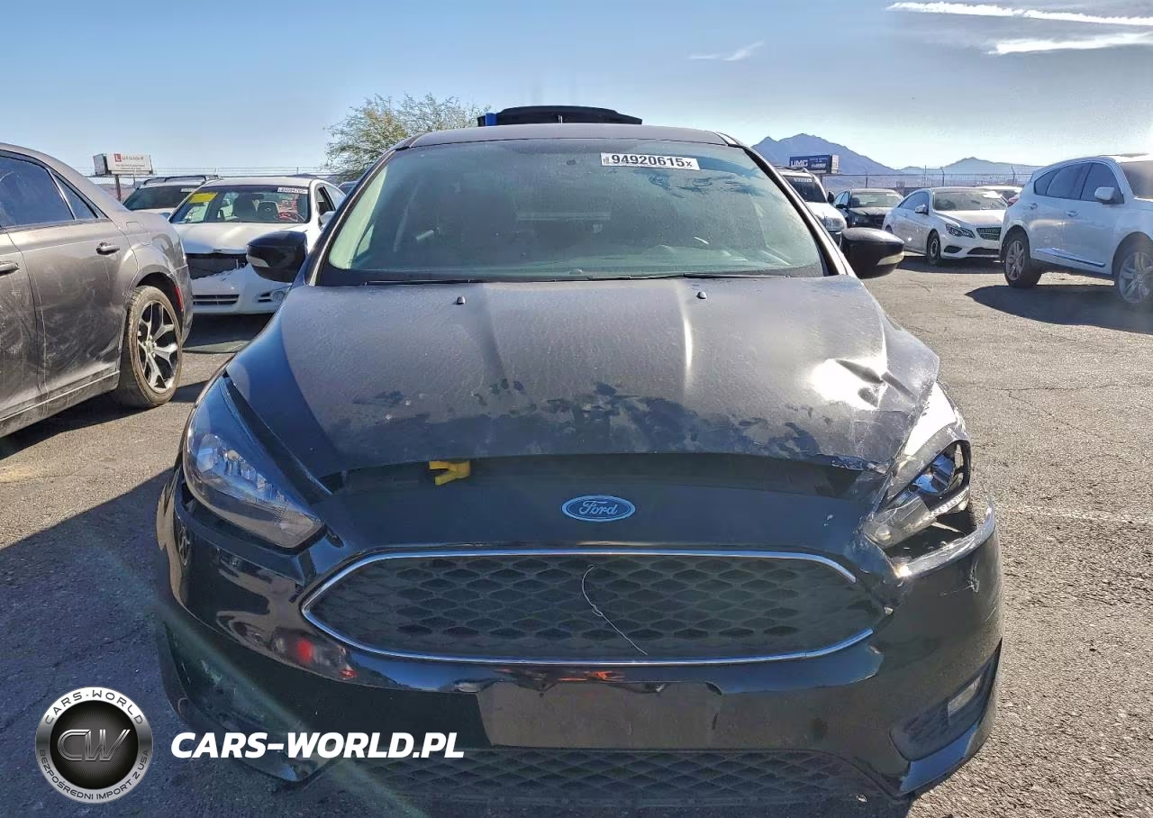 2016 Ford Focus Se VIN:1FADP3F25GL225598 - 5