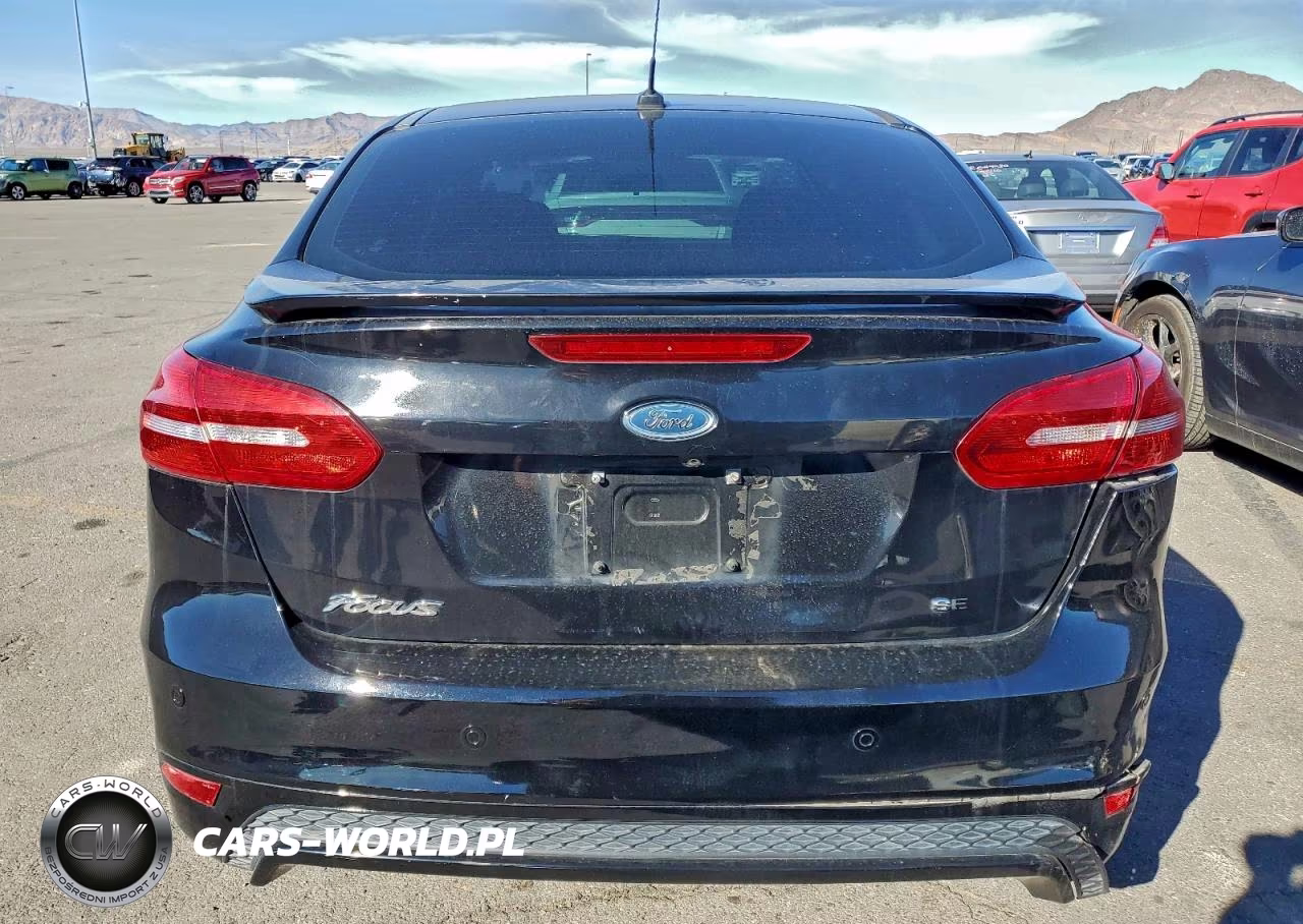 2016 Ford Focus Se VIN:1FADP3F25GL225598 - 6