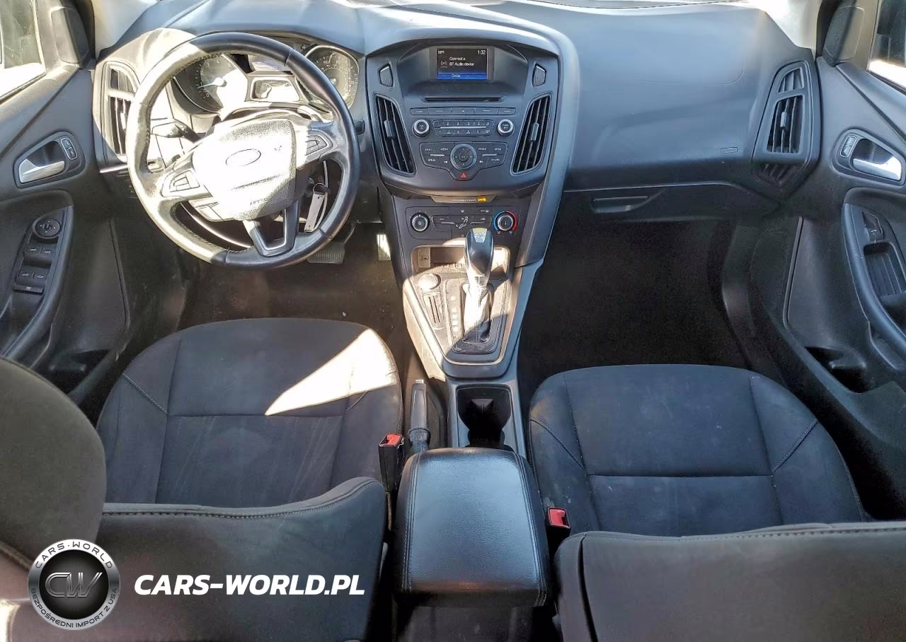2016 Ford Focus Se VIN:1FADP3F25GL225598 - 8