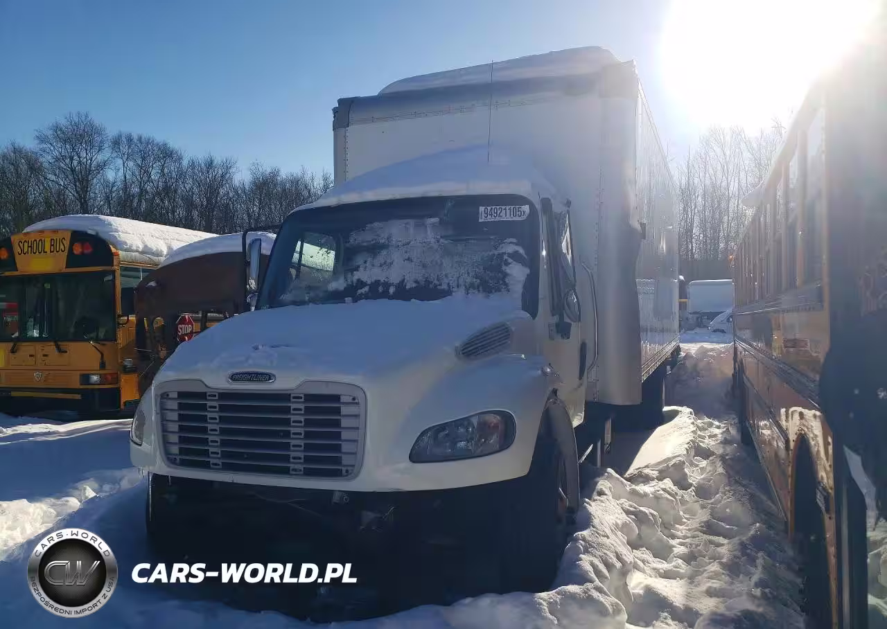 2016 Freightliner Business Class M2 Box Truck