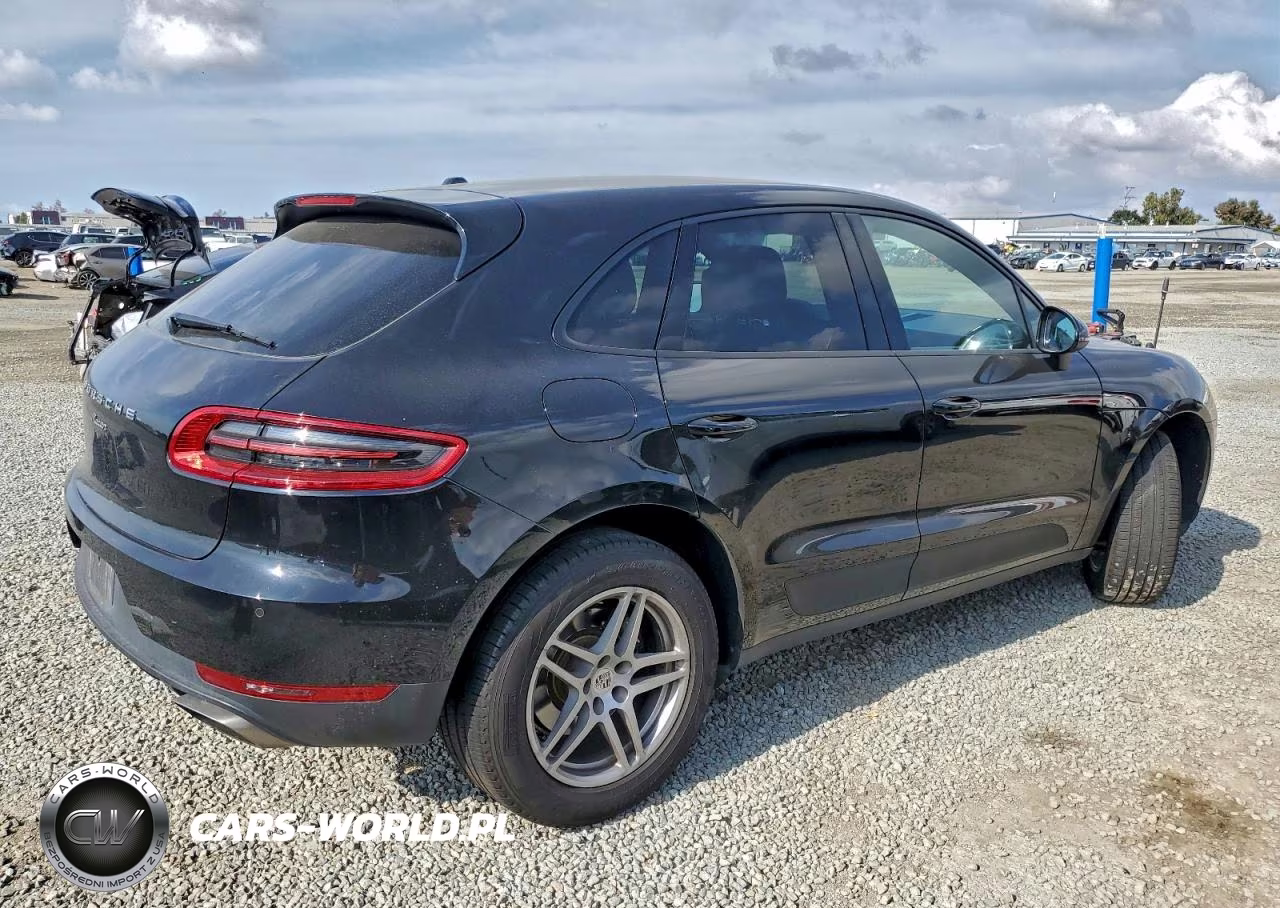 2018 Porsche Macan VIN:WP1AA2A50JLB02355 - 3
