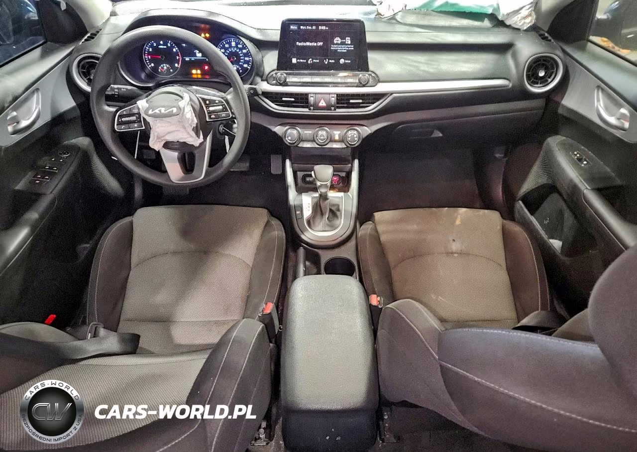2024 Kia Forte Lx VIN:3KPF24AD0RE820211 - 8