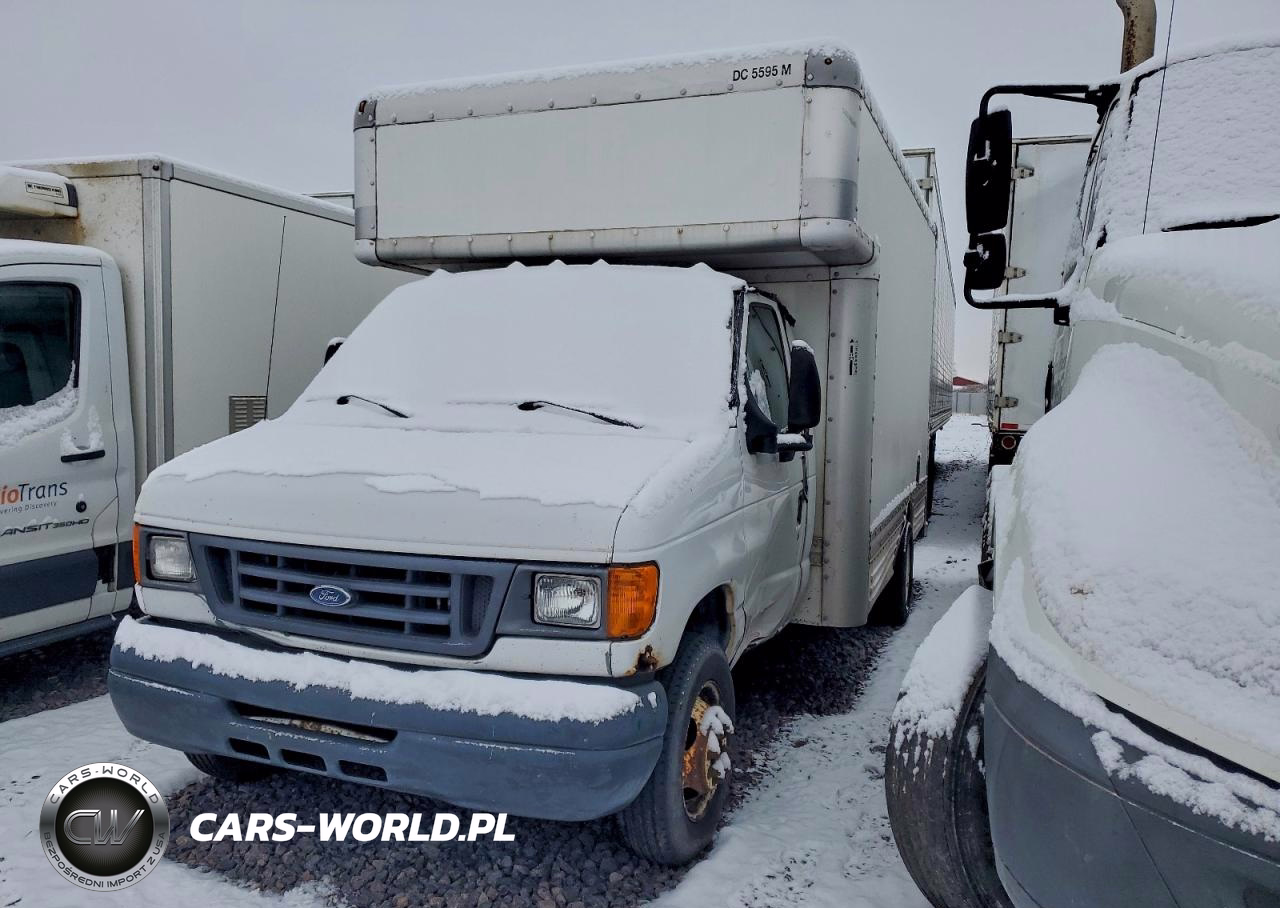 2006 Ford E450 Box Truck