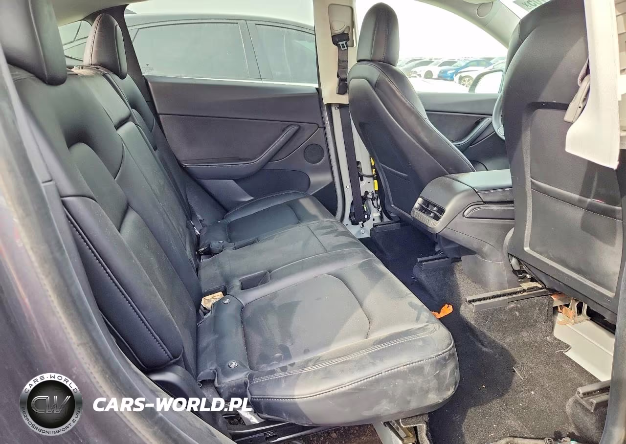 2021 Tesla Model Y VIN:5YJYGDEE2MF161077 - 11