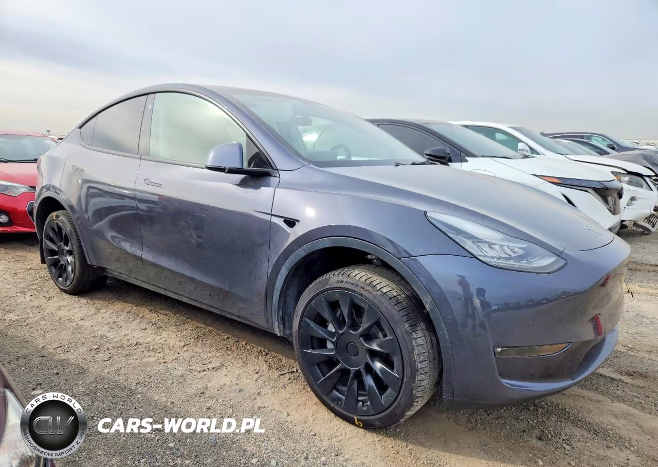 2021 Tesla Model Y VIN:5YJYGDEE2MF161077 - 4