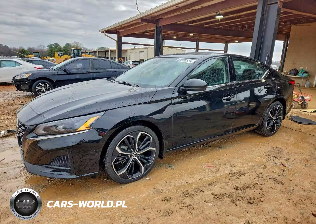 2023 Nissan Altima Sr