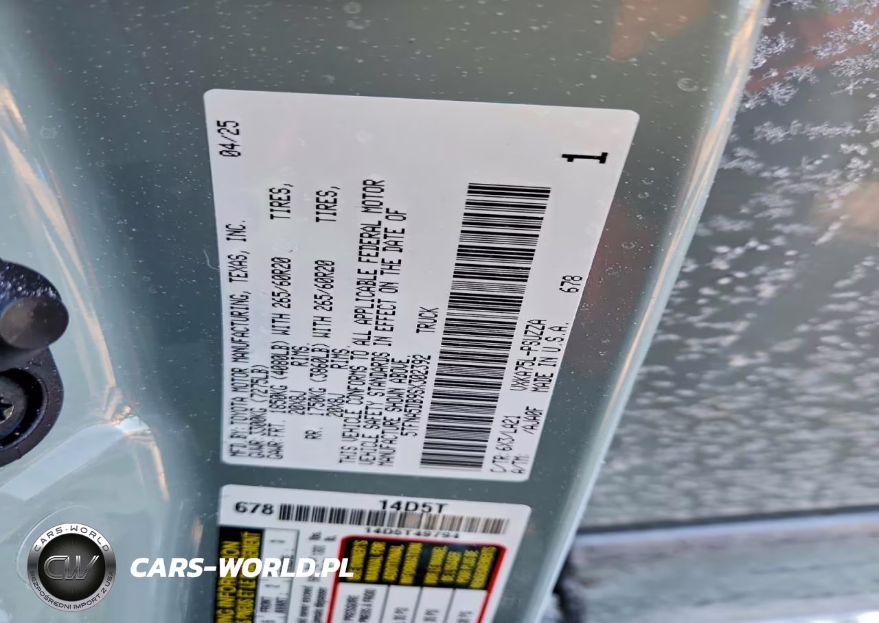 2025 Toyota Tundra Crewmax Platinum VIN:5TFNA5DB9SX302392 - 12