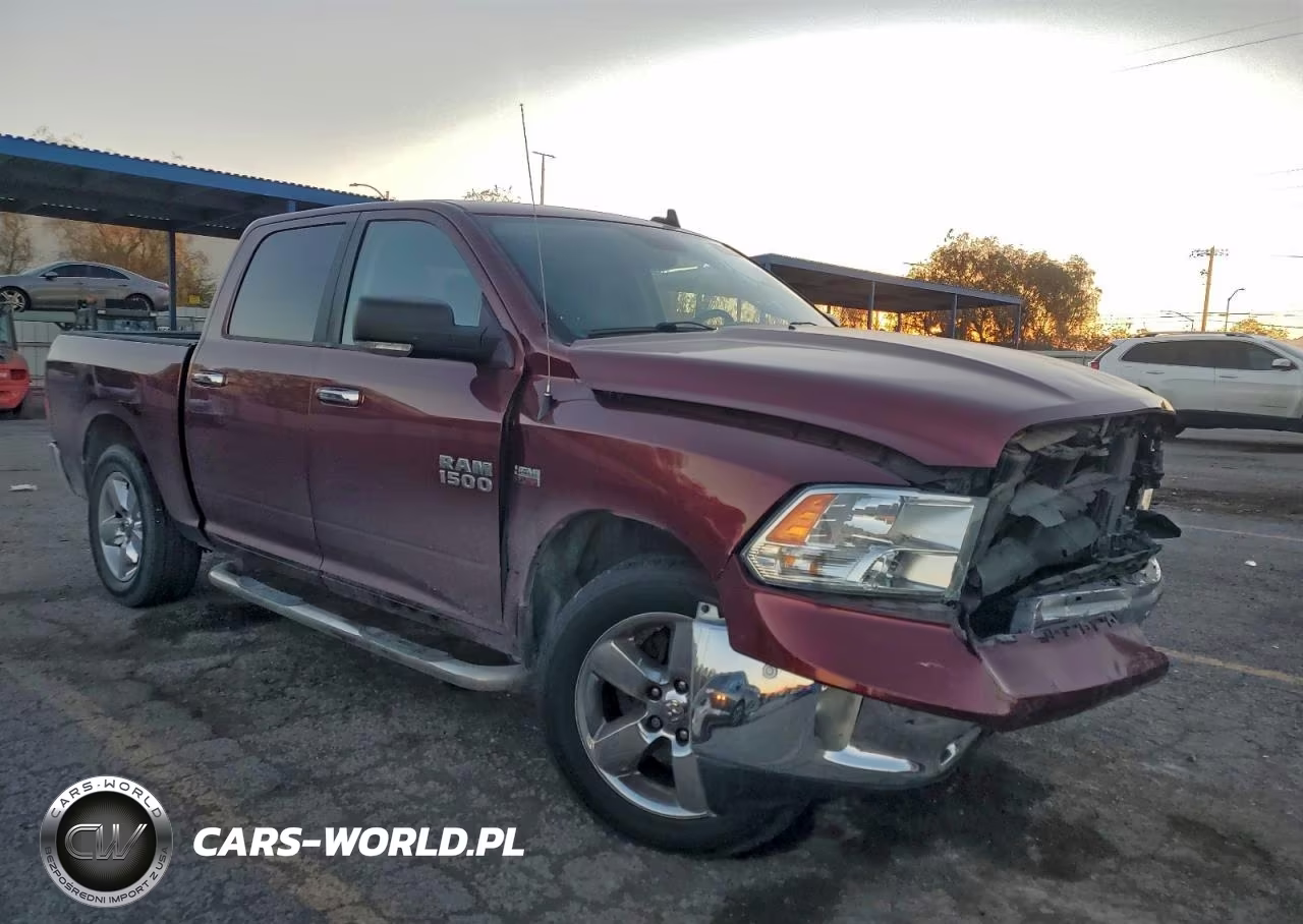 2018 Ram 1500 Slt VIN:3C6RR7LT9JG207809 - 4
