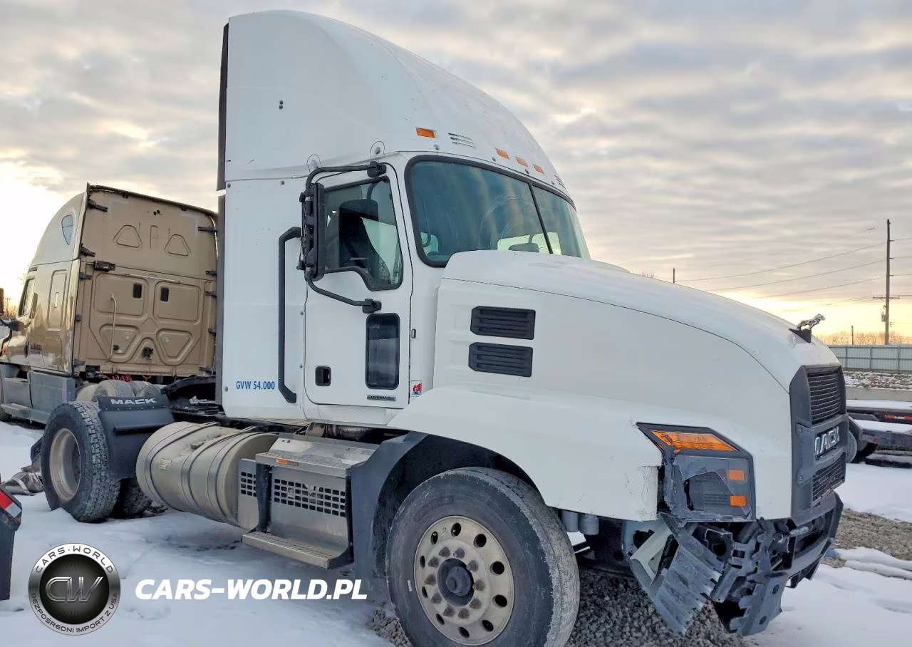 2022 Mack Anthem Semi Truck