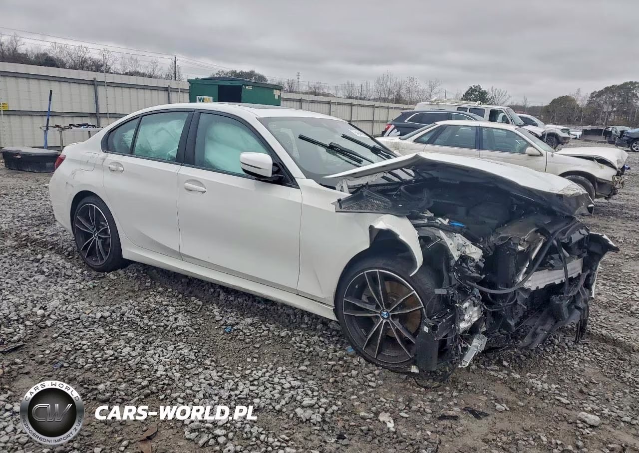 2023 BMW 330I VIN:3MW69FF0XP8C92425 - 4