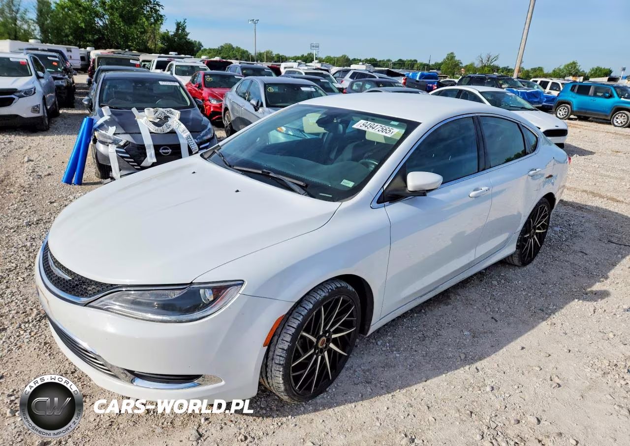 2015 Chrysler 200 Limited – zdjęcie 1 z 12