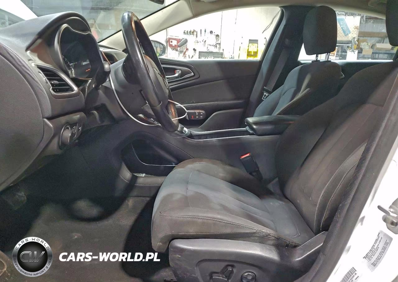 2015 Chrysler 200 Limited VIN:1C3CCCAB9FN720838 - 7
