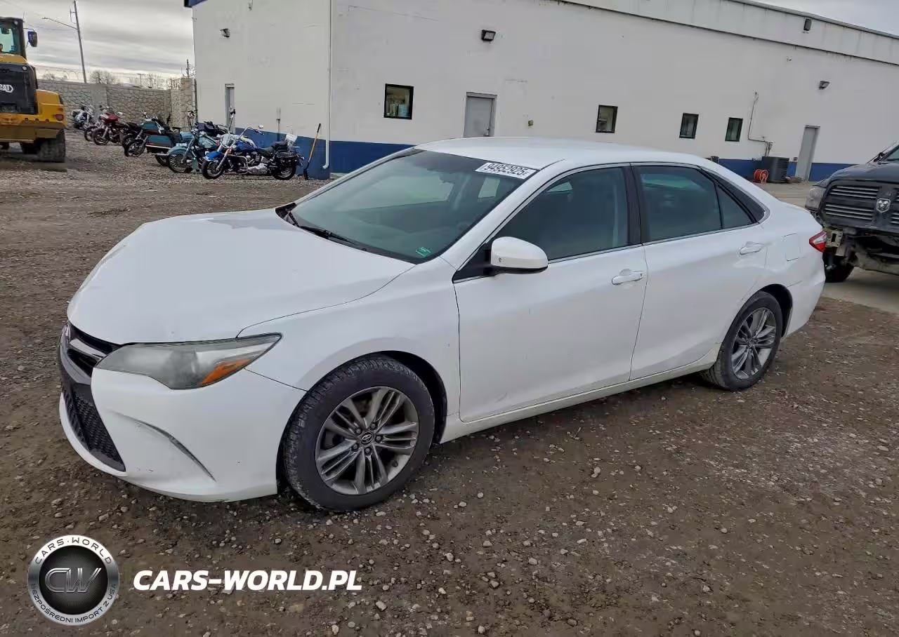 2015 Toyota Camry Le