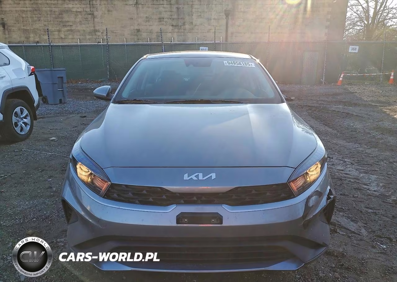 2023 Kia Forte Lxs VIN:3KPF24AD5PE691928 - 5