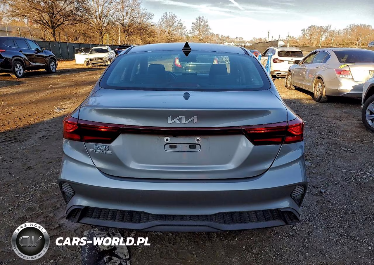 2023 Kia Forte Lxs VIN:3KPF24AD5PE691928 - 6