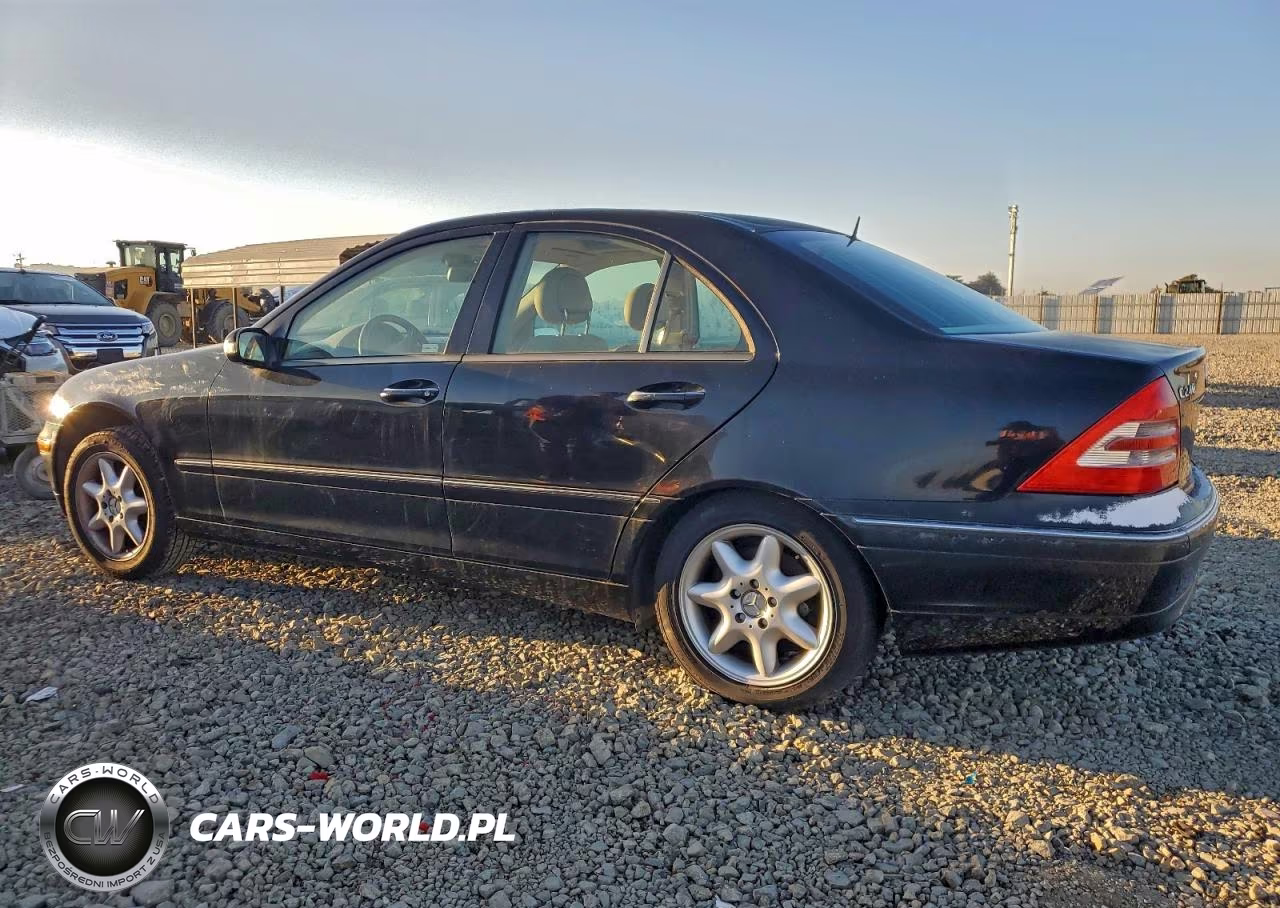 2002 Mercedes-Benz C 240 VIN:WDBRF61J12F250670 - 2