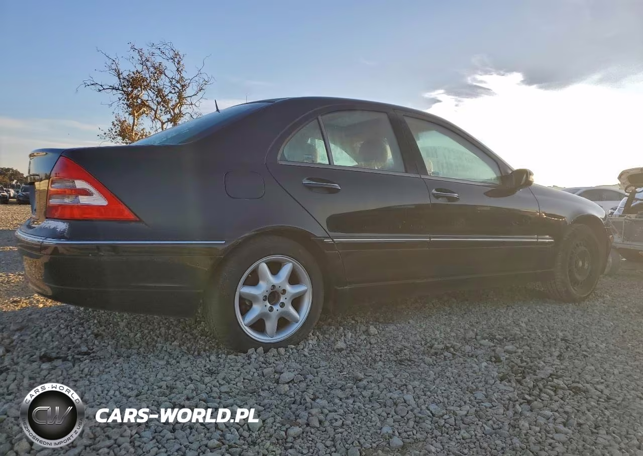 2002 Mercedes-Benz C 240 VIN:WDBRF61J12F250670 - 3