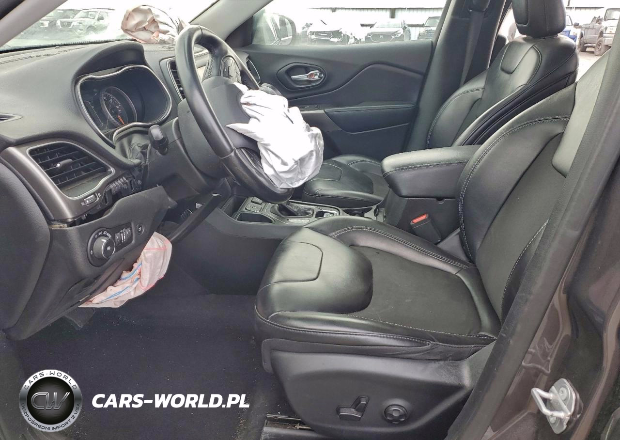2019 Jeep Cherokee VIN:1C4PJLLB1KD264432 - 7