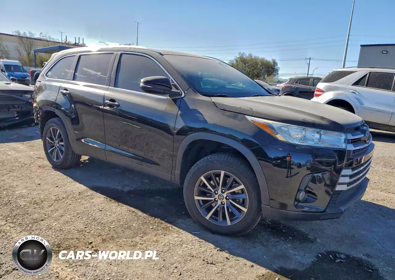 2019 Toyota Highlander Se VIN:5TDKZRFH9KS565234 - 4