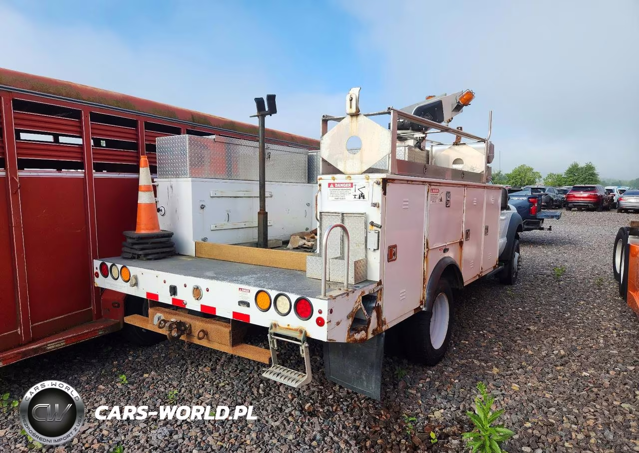 2015 Ford F450 Utility - Service Truck VIN:1FDUF4GY8FED21164 - 3