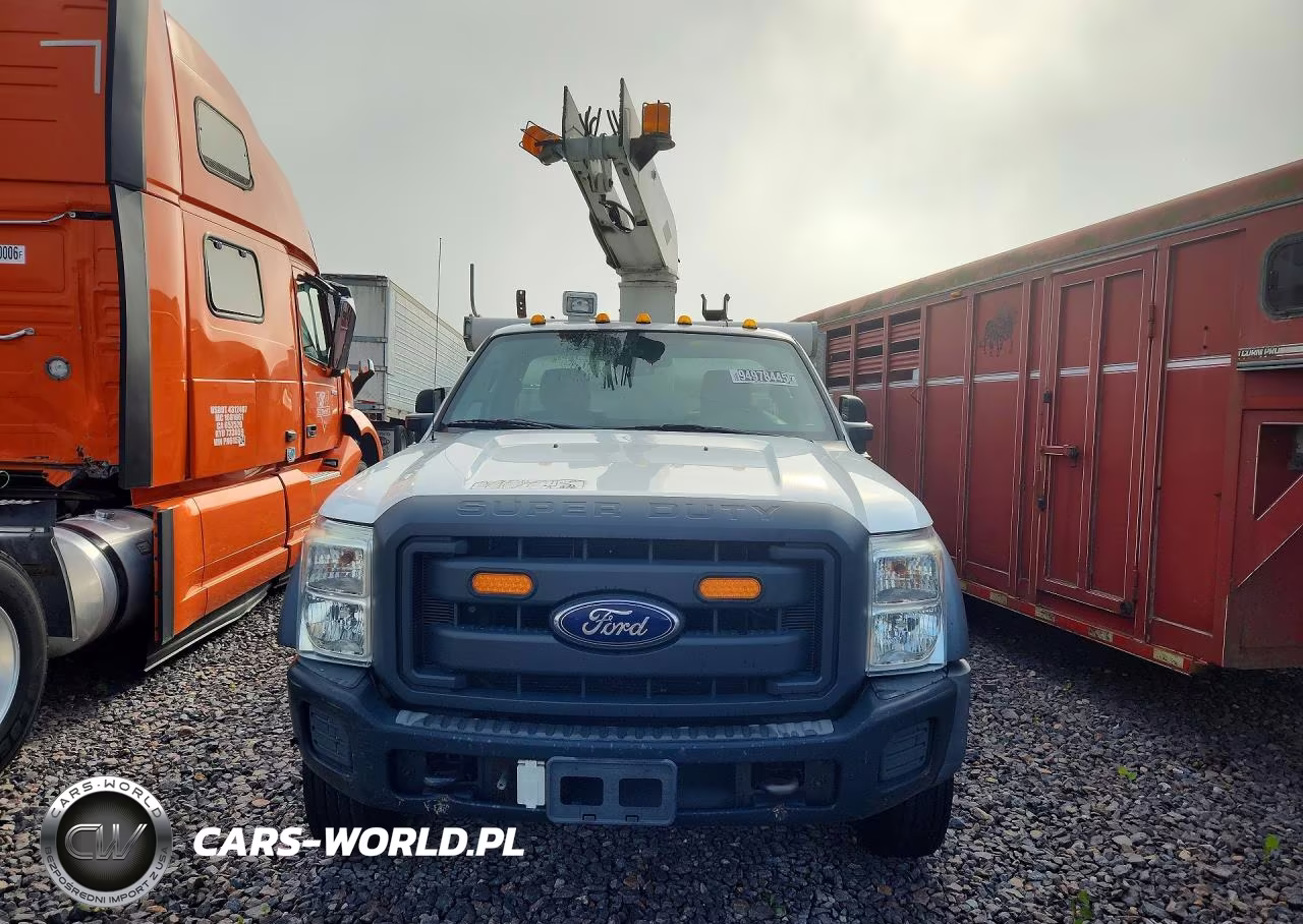 2015 Ford F450 Utility - Service Truck VIN:1FDUF4GY8FED21164 - 5