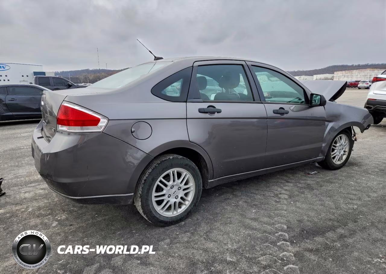 2011 Ford Focus Se VIN:1FAHP3FN1BW165774 - 3