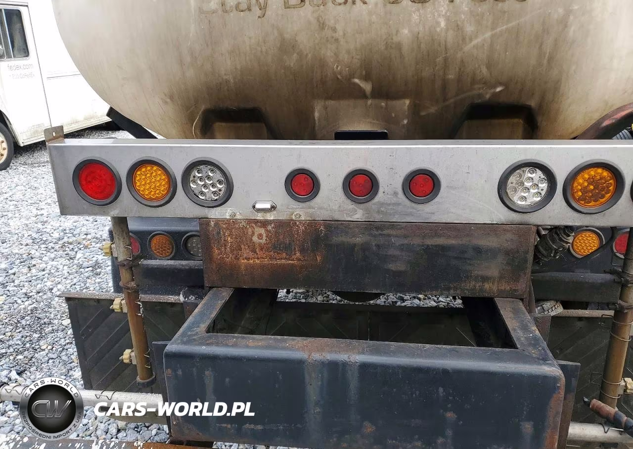 2005 International 4300 De-Icer Truck VIN:1HTMMAAM55H686352 - 10