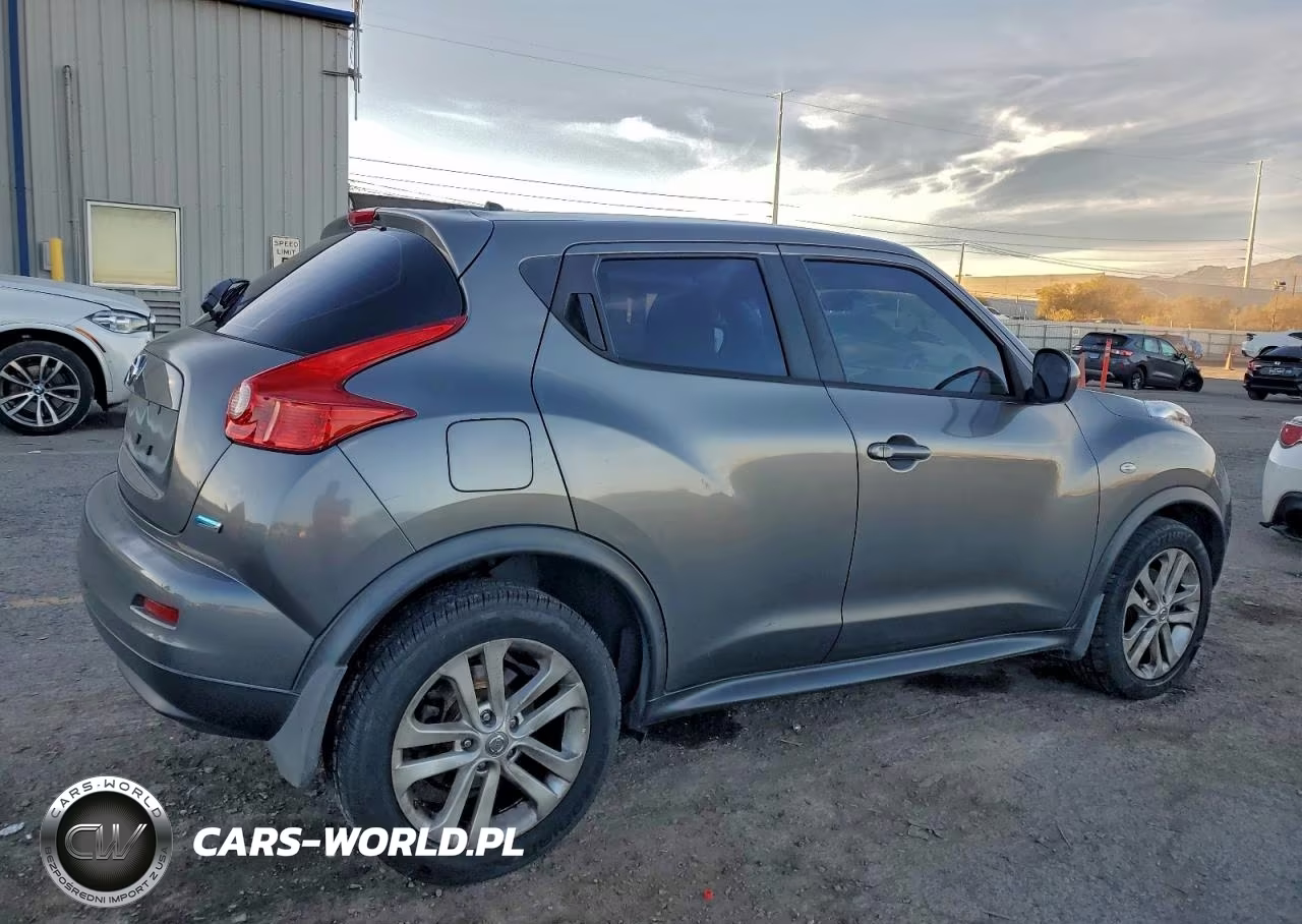 2013 Nissan Juke S VIN:JN8AF5MR4DT217200 - 3